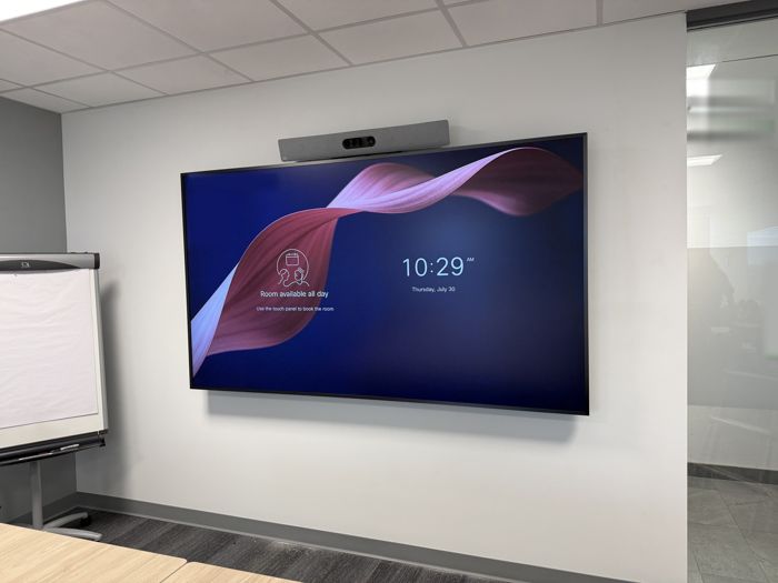 Webex room display, video bar